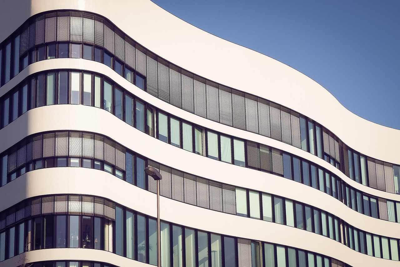 錫山八佰伴引領區(qū)域商業(yè)變革，開啟新篇章的最新消息