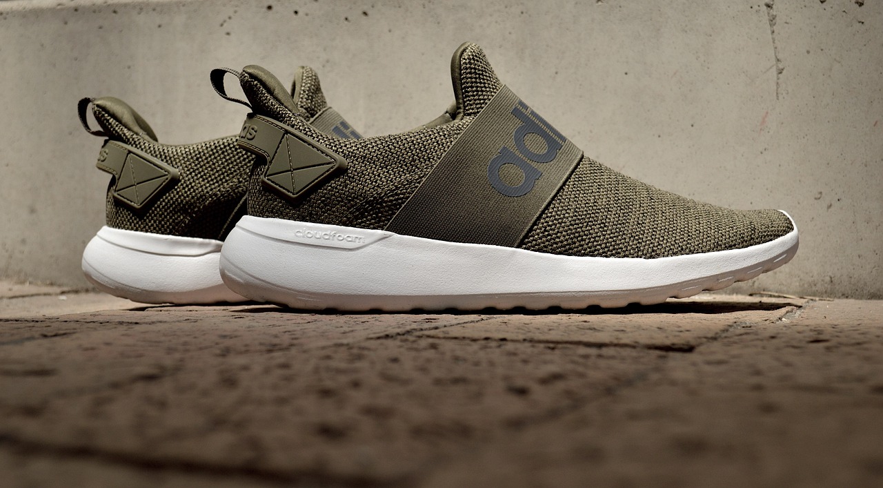 阿迪達斯2017新款男鞋，時尚與科技的完美融合