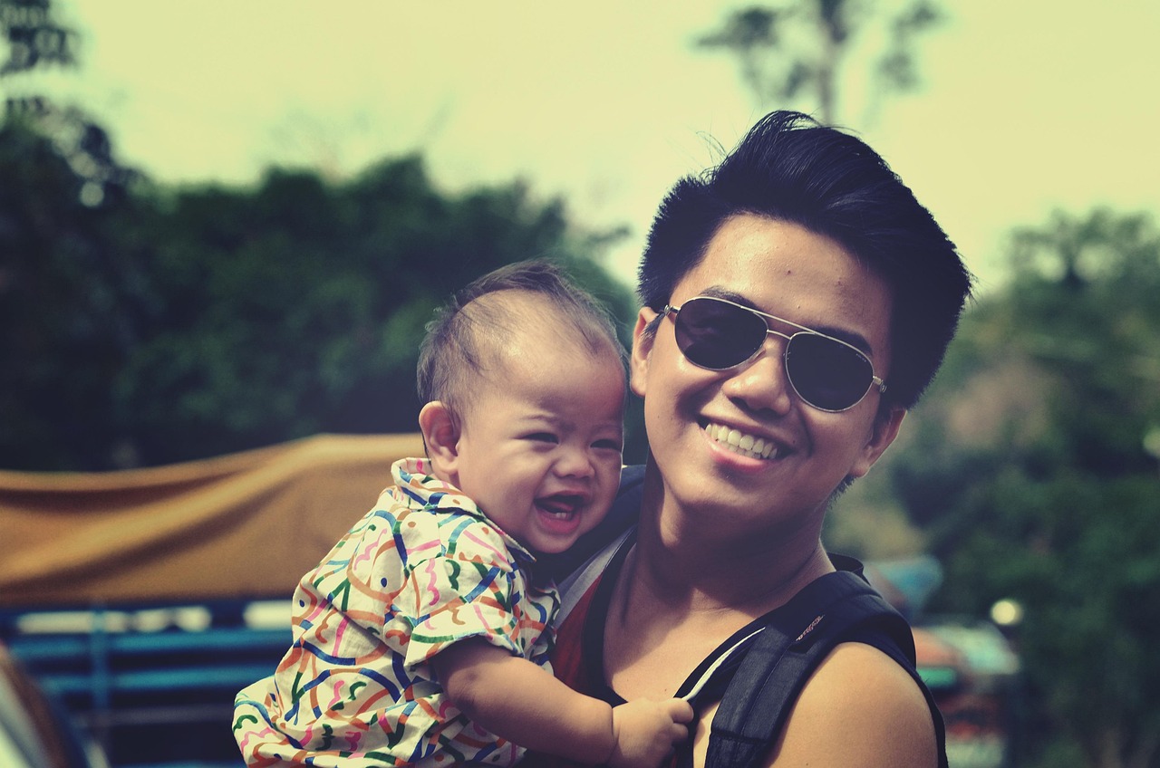 大頭兒子與小頭爸爸，共享成長(zhǎng)的快樂新篇章