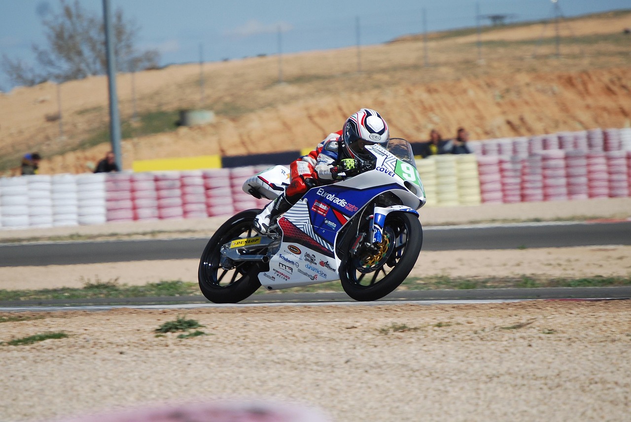 最新陜汽8x4載貨車動態(tài)，引領行業(yè)新風潮