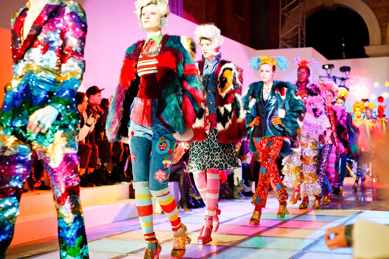 傳統(tǒng)與現(xiàn)代融合之美，最新式僧鞋亮相時尚舞臺